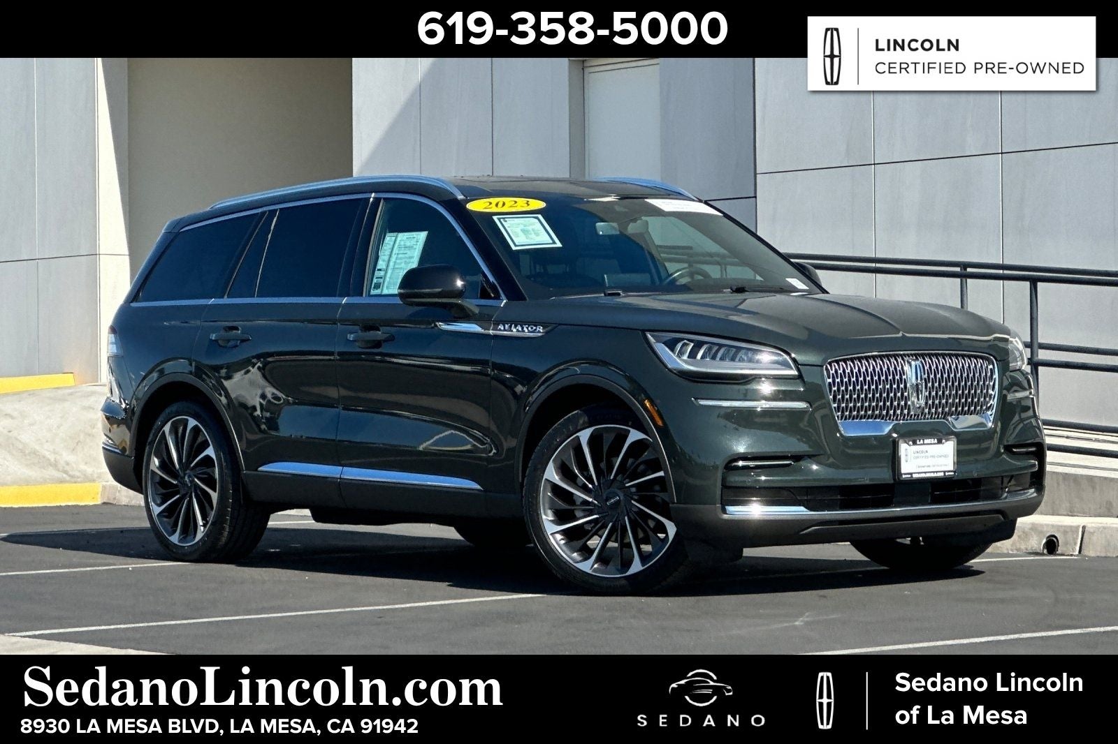2023 Lincoln Aviator Reserve in Gilded Green Metallic Clearcoat — front three-quarter view