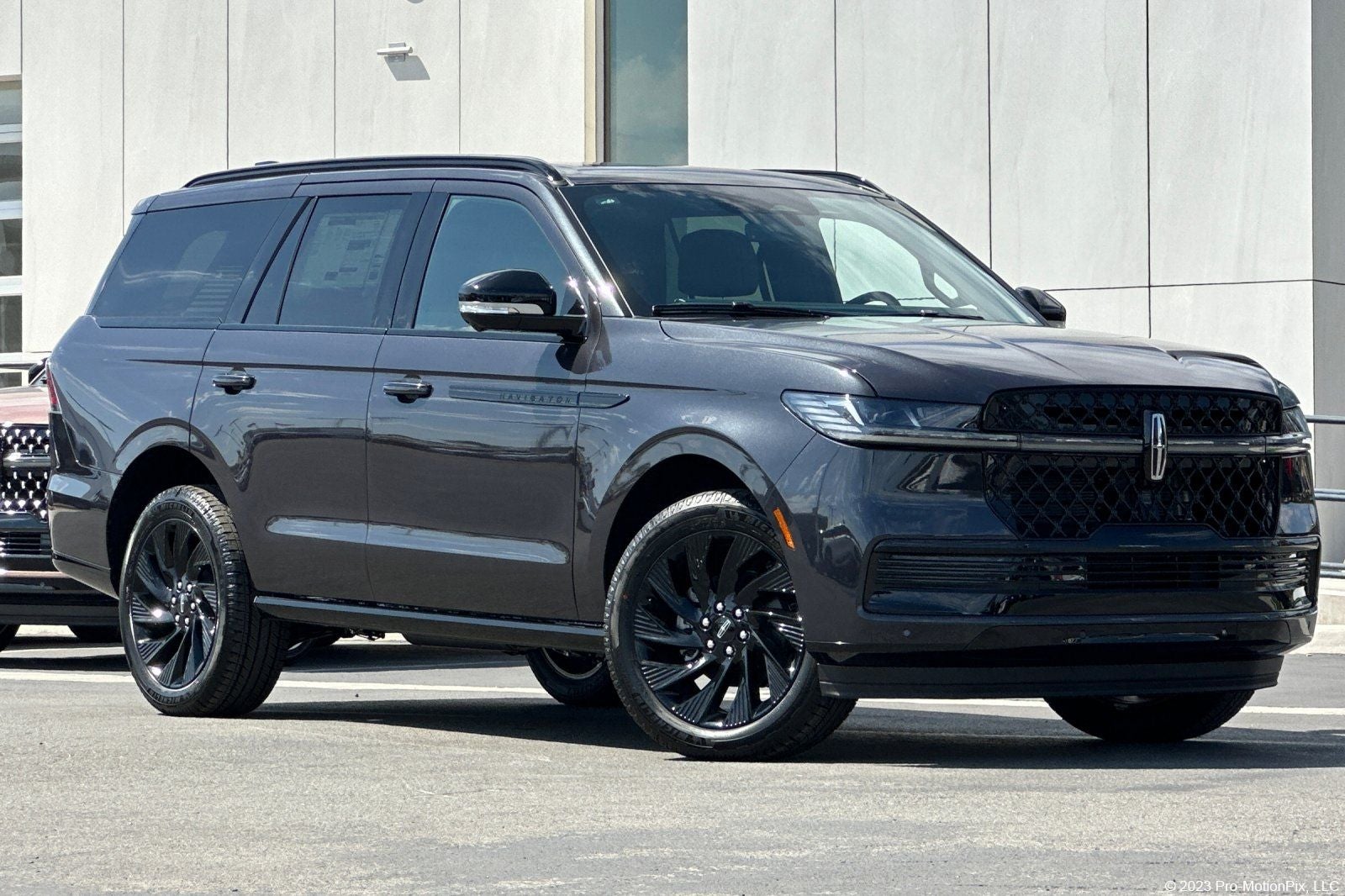 2026 Lincoln Navigator Reserve in Starlight Gray Premium Colorant — front three-quarter view