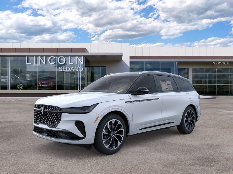 2026 Lincoln Nautilus Reserve in White Platinum Metallic Tri-Coat — front three-quarter view